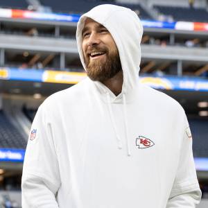Travis Kelce Accepts Fan’s Friendship Bracelet at F1 Grand Prix: ‘Wish I Had One to Give You Back’