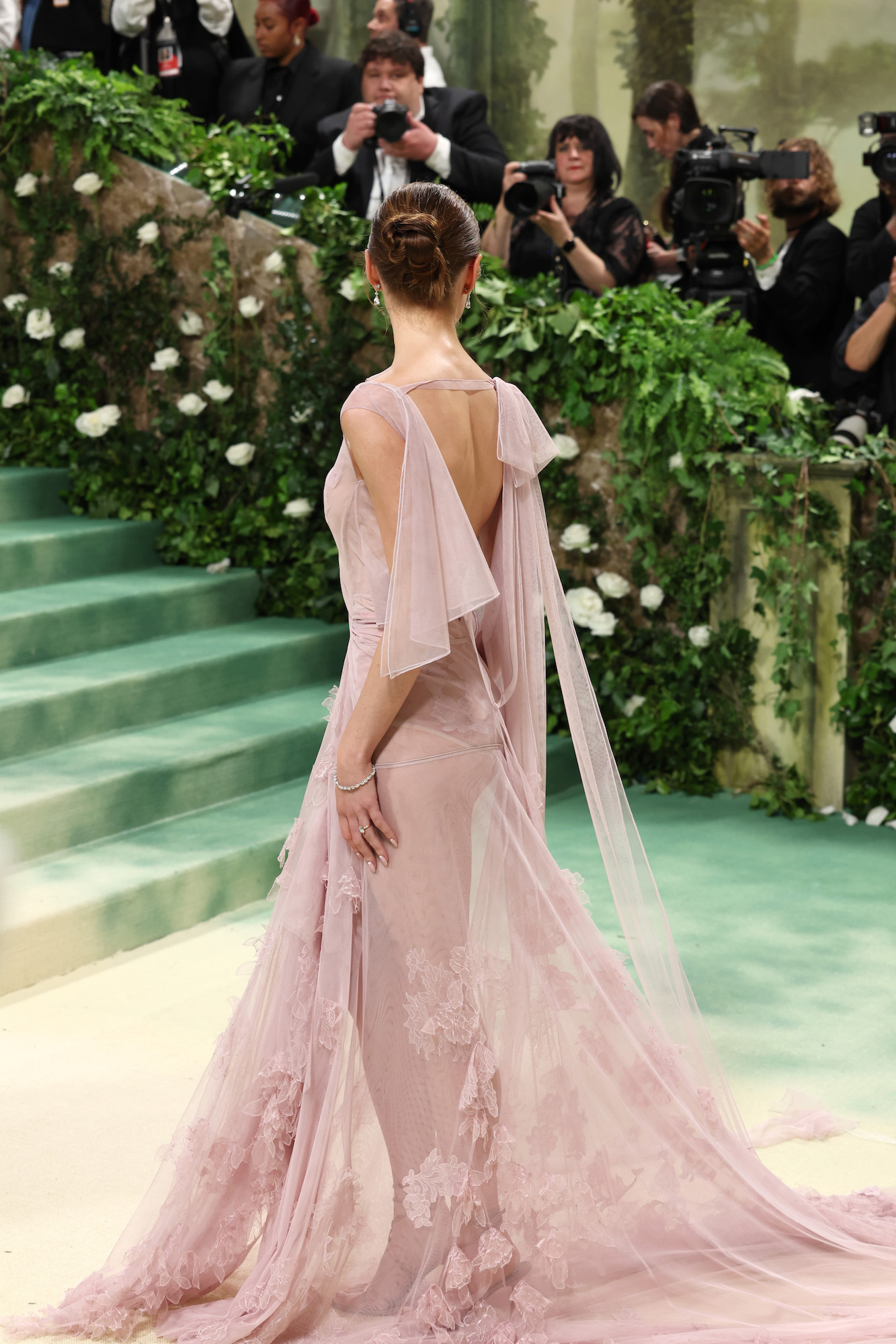 Victoria Beckham Discusses Designing Her First Bespoke Met Gala Dress ...