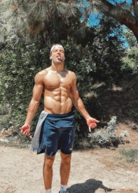 Who Is Jan Ravnik? Meet Taylor Swift’s Eras Tour Dancer Ahead of DWTS