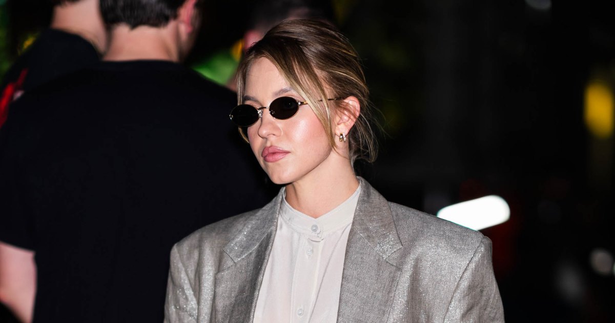 These ‘Sunglasses of the Summer’ Look Exactly Like the $85 Pair Sydney Sweeney Wore These ‘Sunglasses of the Summer’ Look Exactly Like the $85 Pair Sydney Sweeney Wore