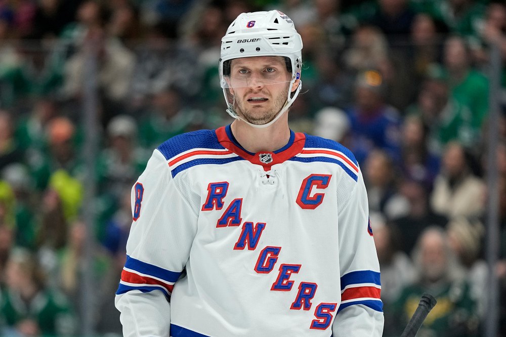 NHL&rsquo;s Jacob Trouba References Grayson Murray&rsquo;s Suicide in Response to Podcaster&rsquo;s Criticism