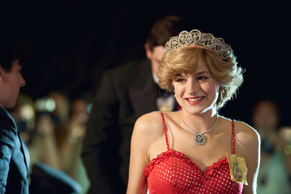 The Crown's Elizabeth Debicki, Emma Corrin on the 1 Thing They Did to Prep for Princess Diana Roles