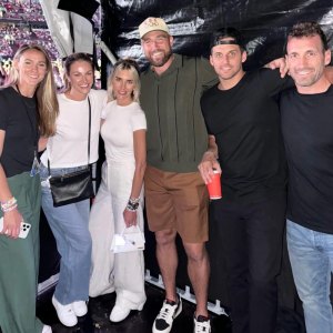 Travis Kelce Shakes His Hella Good Hair as Taylor Swift Sings Shake It Off at 2nd London Concert