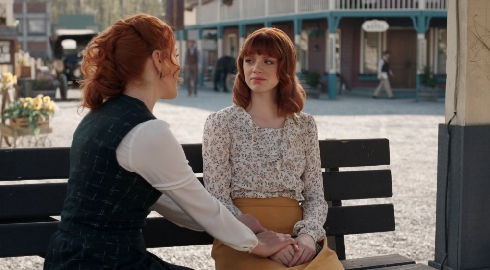 La familia de la actriz de Hallmark Mamie Laverock dice que su cuerpo qued&oacute; 'destrozado' tras ca&iacute;da de 5 pisos