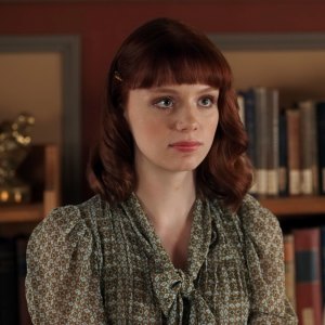 Hallmark Actress Mamie Laverock’s Family Says Her Body Was 'Shattered' in 5-Story Fall