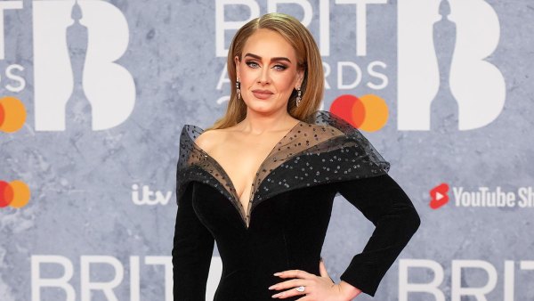 Adele Jokes About Wearing Spanx on Stage