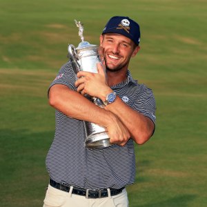 Bryson DeChambeau Seen Carrying U S Open Trophy in Downtown Nashville