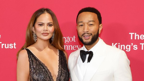Chrissy Teigen Defends Dirty Bathwater After John Legends Video of Her Receives Backlash