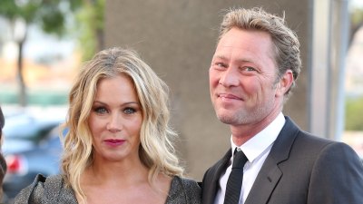 Christina Applegate and Husband Martyn LeNoble s Relationship Timeline