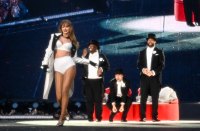 Every Time Taylor Swift and Travis Kelce Get Wet Over Their Relationship in Public 859