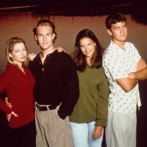 Us Imagines What Katie Holmes Is Missing in the 'Dawson's Creek' Group Chat