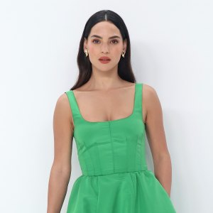 Adria Arjona