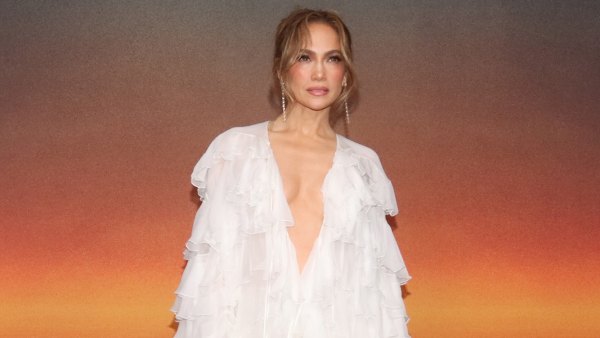 GettyImages-2154082087 Jennifer Lopez