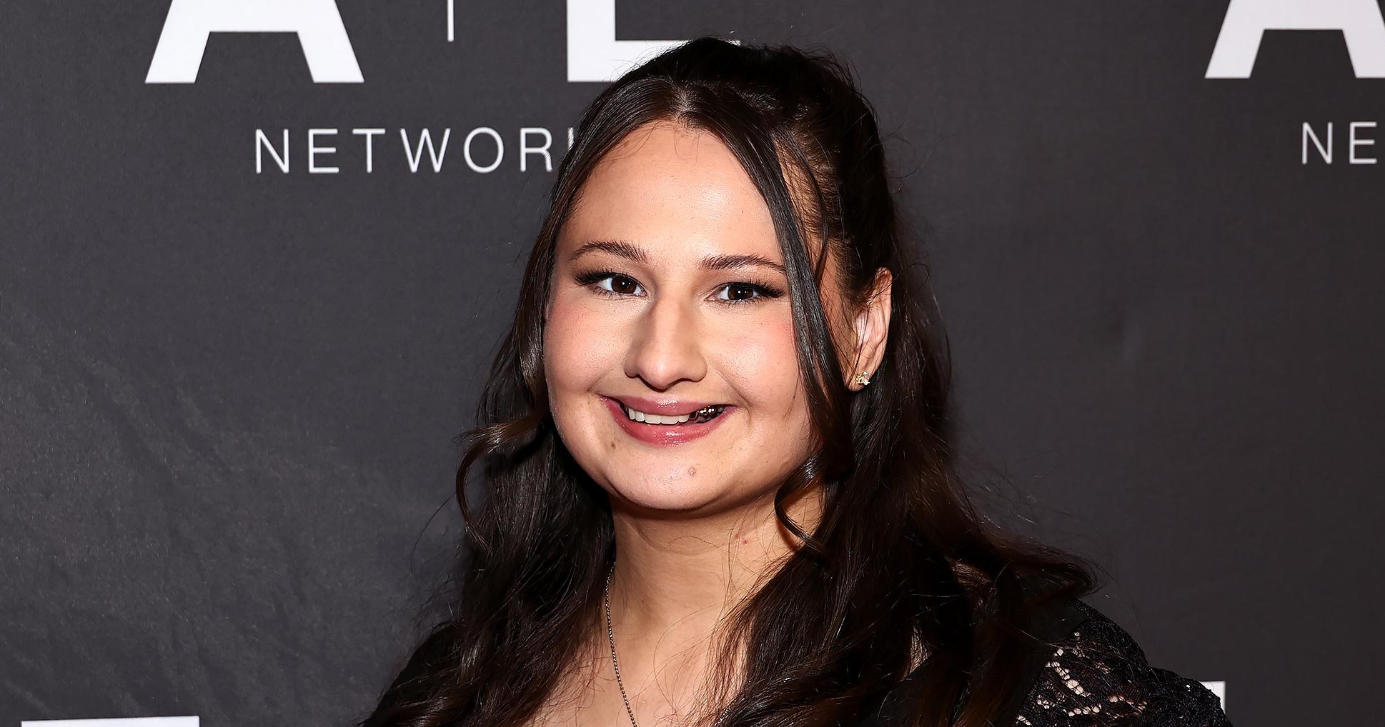 Gypsy Rose Blanchard Experimented With Her Sexuality in Prison - Vimarsana News