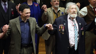 Ian McKellen Cancels Final Player Kings
