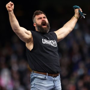 Jason Kelce Chugs Beers With Fans for Charity Event at Golf Club