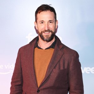 Noah Wyle Says His Nurse Mom Used to Critique His Performance on ER Every Week