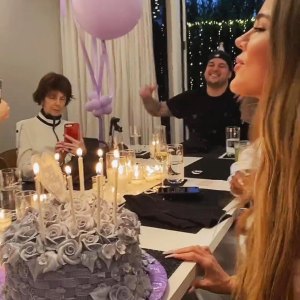 Rob Kardashian Makes Rare On Camera Appearance Celebrating Khloe s Birthday 046