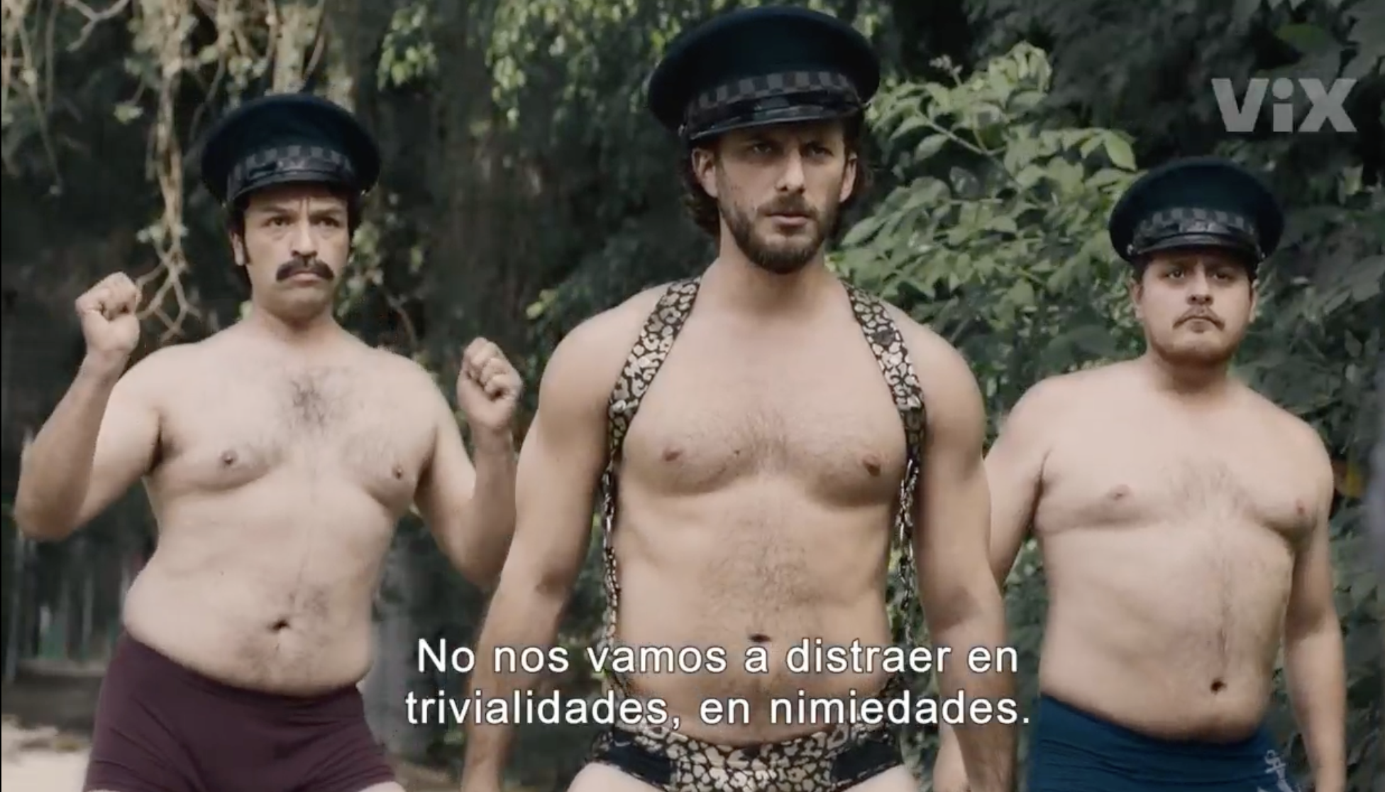 Sebastián Zurita como el comandante Maldonado en la serie "Profe infiltrado" (VIX)