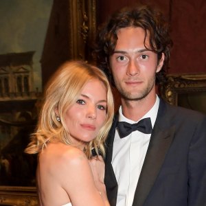 Sienna Miller Fell in Love With Oli Green ‘Quiet Quickly,’ Jokes His Young Age Was ‘Annoying’