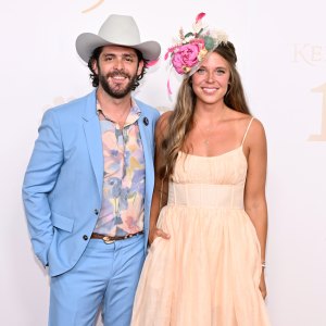 Thomas Rhett Wife Lauren Finds Her Phone After Search in Pond