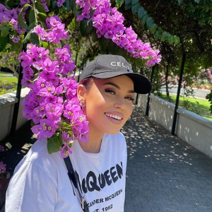 TikTok Star Anca Molnar Dead at 35 After Ignoring Cancer Warning Sign of Excruciating Headaches