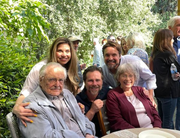 Mr. Feeny Actor William Daniels Shares ‘Boy Meets World’ Reunion Pics ...
