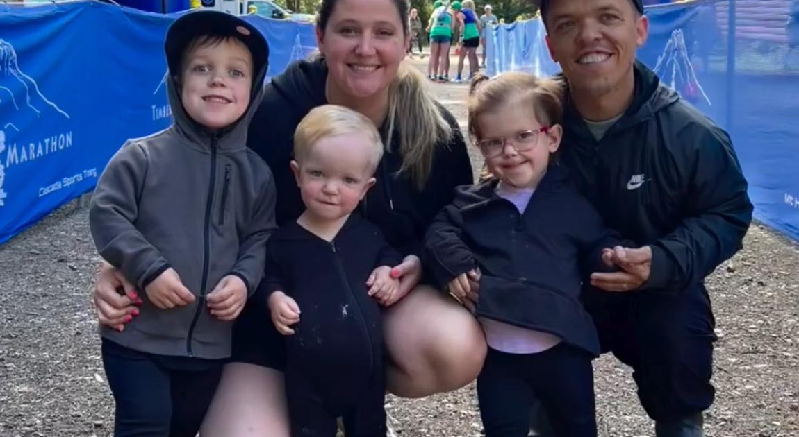 Tori and Zach Roloff’s Daughter Splits Her Eye During Pool Accident Tori and Zach Roloff’s Daughter Splits Her Eye During Pool Accident