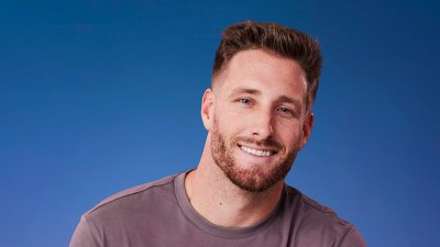 Bachelor Nation Keeps Comparing The Bachelorette s Sam M to Other Former Contestants 120