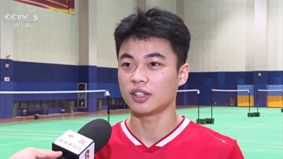 Badminton Star Zhang Zhijie Dies at 17 After Collapsing on the Court