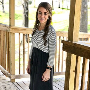 Feature Jana Duggar Pokes Fun at Relationship Status After Sparking Engagement Rumors