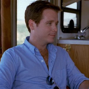 Feature Kevin Connolly Looks Back at Entourage Famed Joshua Tree Episode With Us Weekly