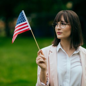 15 July 4th Outfits to Light Up the Sky This Independence Day