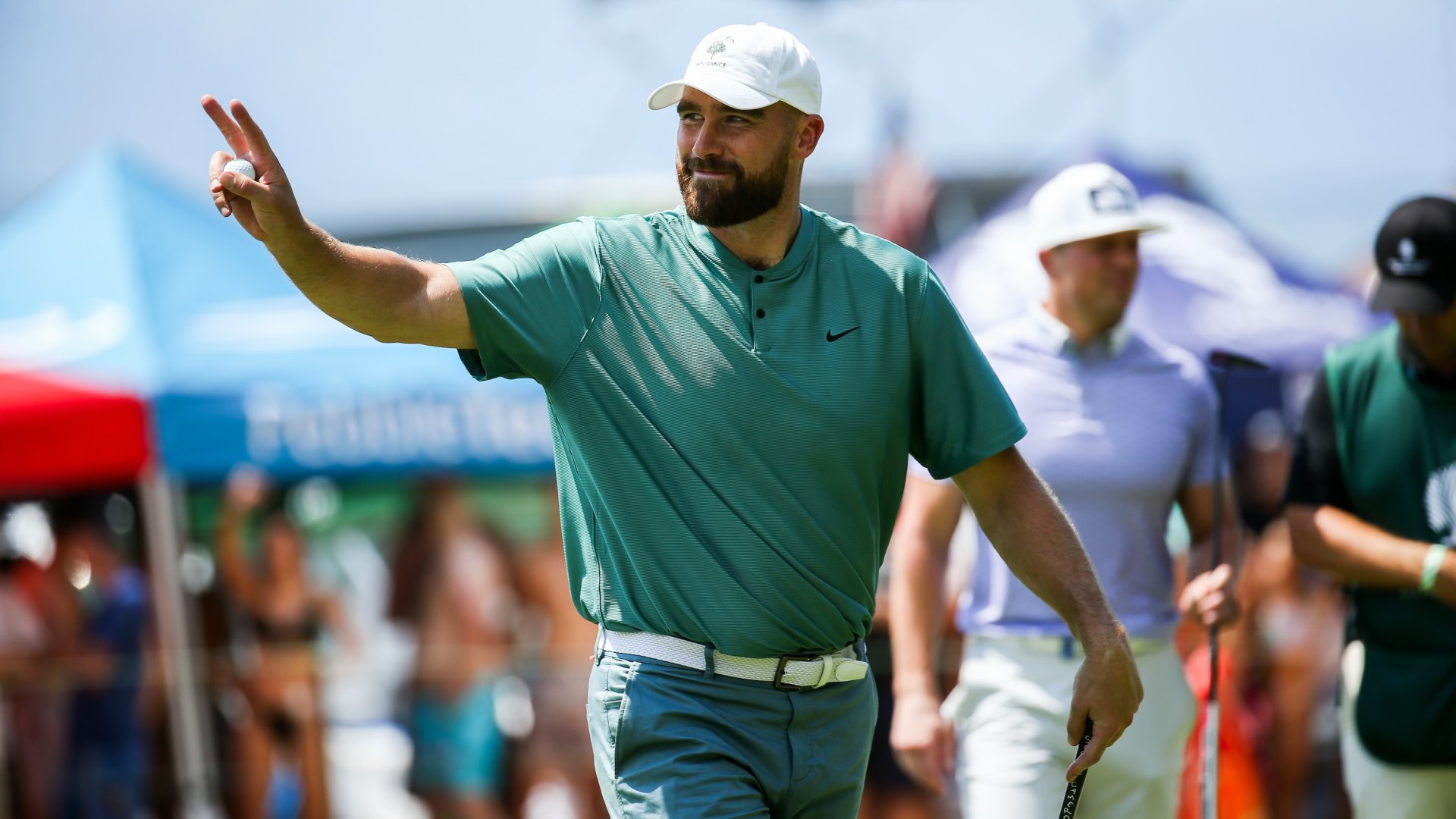 Watch Travis Kelce Dance to Taylor Swift's Shake It Off at Golf Event Watch Travis Kelce Dance to Taylor Swift's Shake It Off at Golf Event