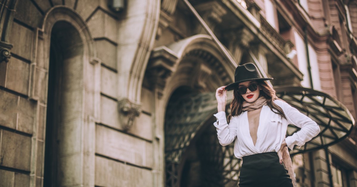 15 Best Tops That Instantly Give Me an Hourglass Figure 15 Best Tops That Instantly Give Me an Hourglass Figure