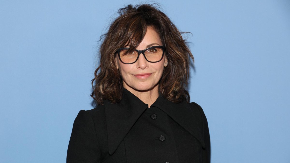 Gina Gershon Says Small Minded Agents Told Her You Cant Play a Lesbian in Bound Because You Will Never W