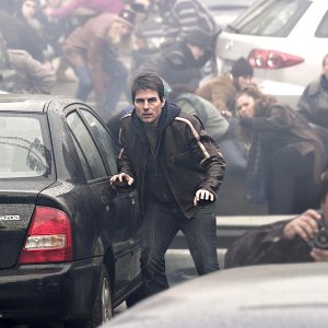 How Directors Stop People From Waving at a Camera During Busy Street Scenes