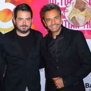 José Eduardo Derbez por fin reveló la primera foto de su hija Tessa y por la barba partida y la boca es innegable que heredó los genes de su abuelo Eugenio Derbez 286