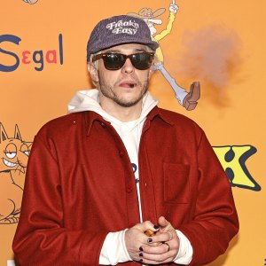 Pete Davidson Still Cant Quit Weed After Rehab