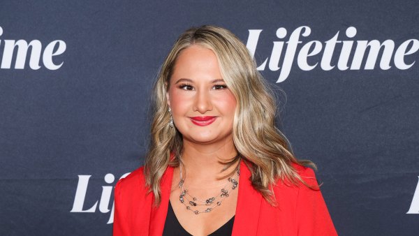 Pregnant Gypsy Rose Shows Off Back Tattoo Reveals Meanings