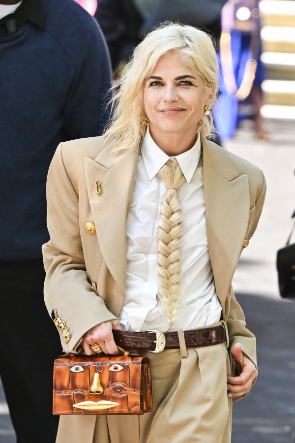 Selma Blair Goes Public With Her Mystery Boyfriend Andy Kiernan Us Weekly