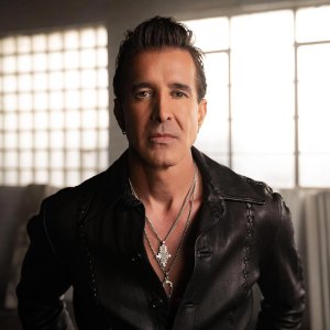 Us Weekly s Backstage Pass Creed Frontman Scott Stapp Shares a Glimpse of Life on the Road for Summer of 99 Tour 235