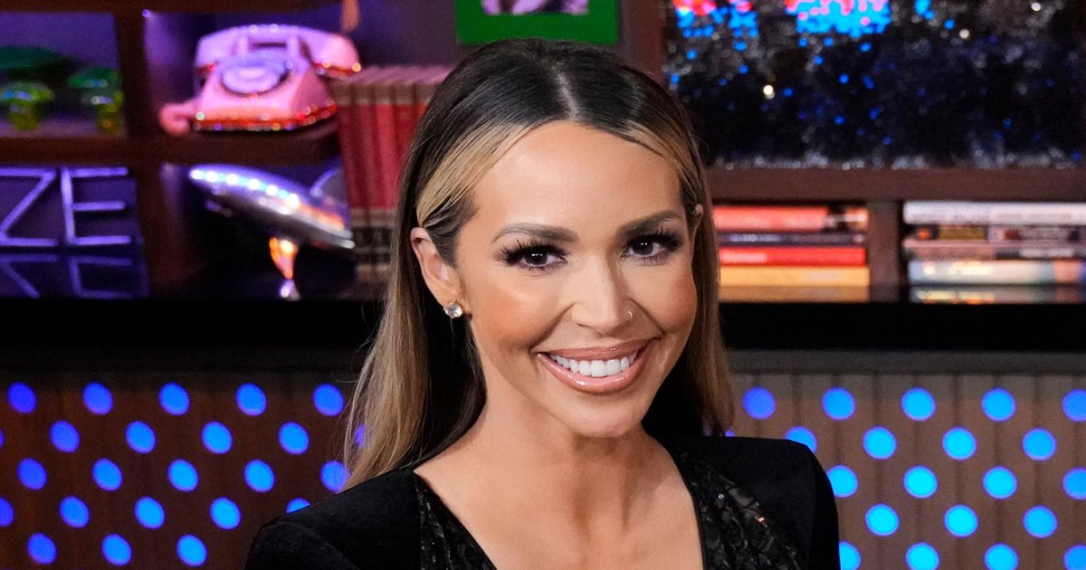Scheana Shay Reveals She Now Makes People Sign NDAs Scheana Shay Reveals She Now Makes People Sign NDAs
