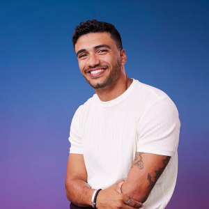 Who Is Jenn Tran s Bachelorette Contestant Behind the Mask 5 Things to Know About Jonathon 385