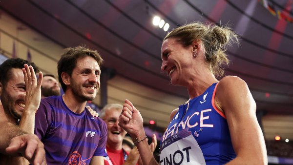 Alice Finot Proposes to BF After Setting Record
