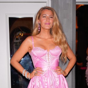 Blake Lively Shows Off Homemade Hocus Pocus Halloween Costumes She Made for Kids 781