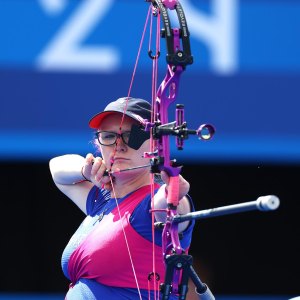 British Archer Jodie Grinham Competes at 2024 Paralympic Games While 7 Months Pregnant