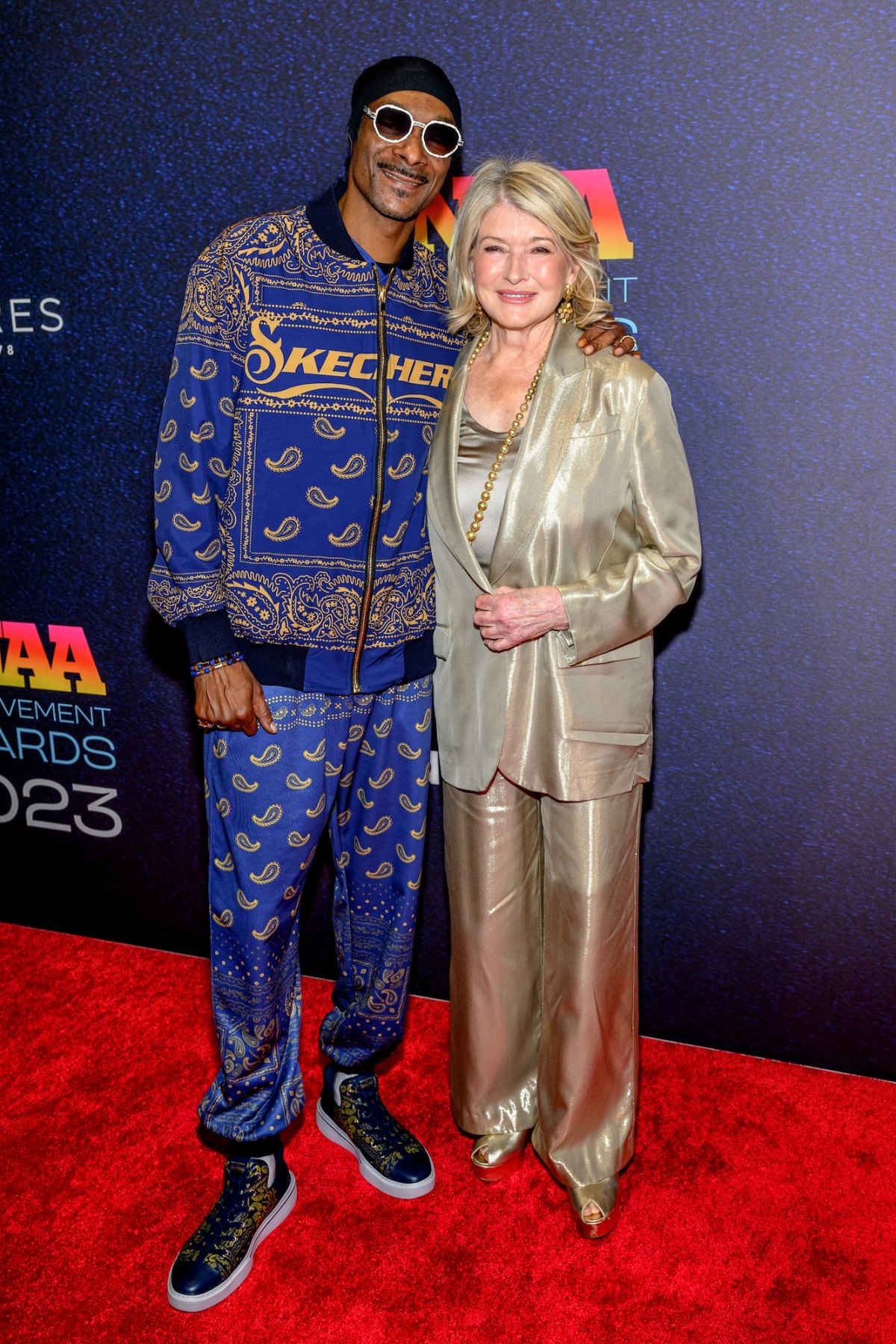 Watch Martha Stewart Urging Snoop Dogg to Eat Escargot | Us Weekly