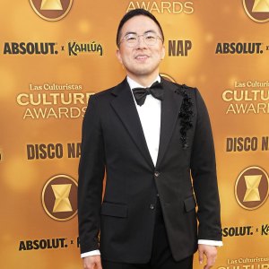 Las Culturistas Culture Awards, Bowen Yang
