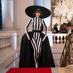 How Emily in Paris Director Filmed Lily Collins in a Massive Hat Its a Reveal